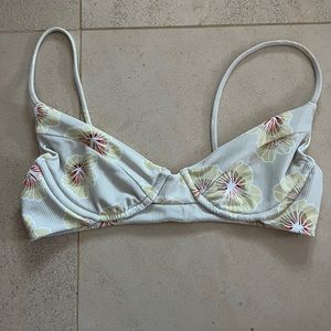 Benoa Swim Top, Size M